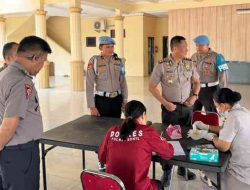 Kapolres Rohil Pimpin Pemeriksaan Urine Personel