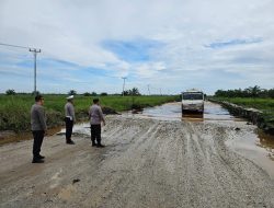 Polsek Bonai Darussalam Laksanakan Patroli dan Monitoring Pasca Curah Hujan Tinggi*