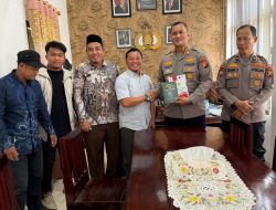 Perkuat Sinergi di Bulan Suci, Kapolsek Pujud Jalin Silaturahmi dengan Tokoh Agama Tanjung Medan