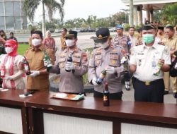 Sinergi Forkopimda: Kalapas Pasir Pangaraian Hadiri Pemusnahan Barang Bukti Hasil Penegakan Perda 2025