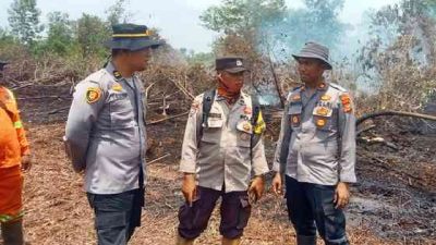 Pendinginan Lahan Karhutla di Tanah Putih Tanjung Melawan, Api Berhasil Dikendalikan