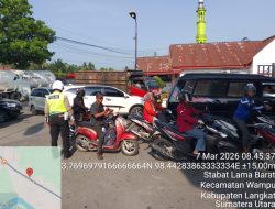 Satlantas Polres Langkat Laksanakan Pengaturan Lalu Lintas dan Pengawasan di SPBU