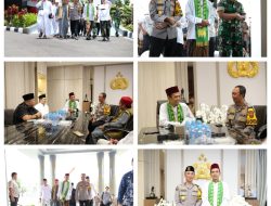 Kapolda Sumsel Shalat Jumat Bersama UAS