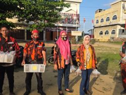 Hari ke-23 Ramadhan, Ketua MPC PP Rohil Taem Pratama Tetap Solid Inisiasi Pembagian Takjil Gratis