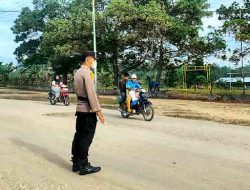 Ciptakan Kamseltibcarlantas, Polsek Pujud Laksanakan Strong Point Pagi