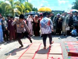 Kapolsek TPTM Perkuat Silaturahmi dan Kamtibmas, Hadiri Pernikahan Tokoh Masyarakat