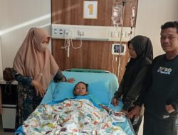 VIRAL! Siswi Korban Perundungan Butuh 4 Kantong Darah, Aksi Heroik Kepsek Balam Jaya Gegerkan Publik