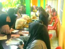 Bulog Salurkan Bantuan Pangan untuk Warga Bagan Sinembah