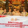 Sambut HUT Bhayangkara ke 80 Polsek Panipahan Gelar Goro di Vihara Bodhirma