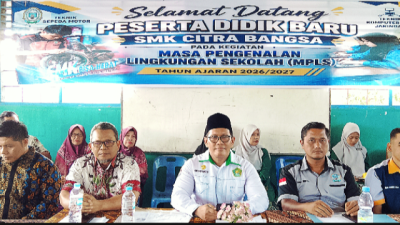 Hari Pertama MPLS, Kepala SMK Citra Bangsa Aek Nabara Kresno Broto, S.Ag Berikan Arahan kepada 117 Siswa Baru