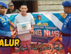 Kasat Polairud AKP Bonardo Purba Pimpin Sambang Nusa Program JALUR, Salurkan Sembako untuk Warga Pesisir Rohil