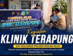 Kasat Polairud AKP Bonardo Purba Hadirkan Klinik Terapung, Warga Pesisir Rohil Nikmati Layanan Kesehatan Gratis