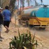 Di Tengah Aksi Protes Warga, PT GBR Turun Langsung Bantu Siram Jalan dengan 15 Ribu Liter Air