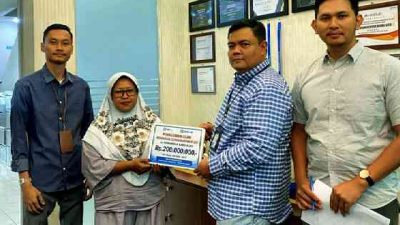 BRILife Bagan Batu, Ahli Waris Terima Santunan Rp200 Juta