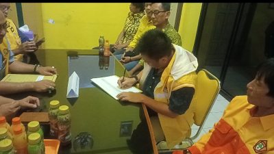 H. Adriansyah Ambil Formulir, Sinyal Serius Siap Bertarung di Musda Golkar Muara Enim
