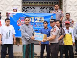 Peringati Hari Jadi ke-75 tahun 2026 Humas Polri Polres Rokan Hilir Gelar Bakti Sosial dan Gotong Royong Di masjid.